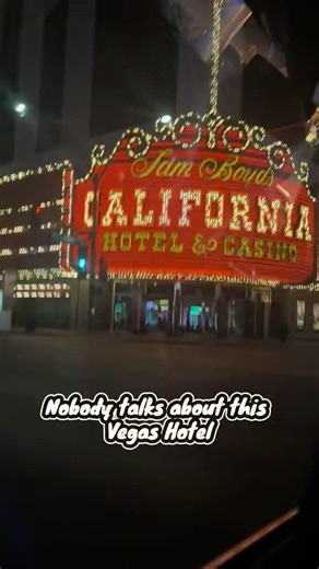 The Cal Hotel Las Vegas Room Tour | Budget Stay on Fremont Street