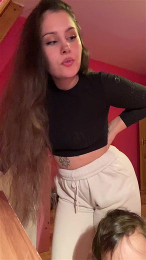 laura_laus.23 (@laura_laus.23)’s videos with Ma Éjjel (feat. Desperado) - L.L. Junior