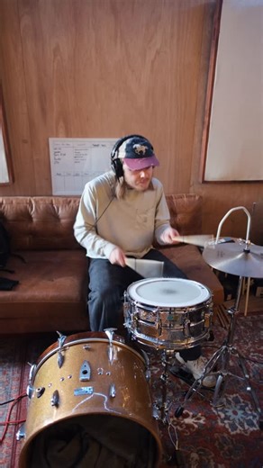 Shane Becker on Instagram: "Here I’m using Bias X on my guitars. If I was blind I wouldn’t know the difference from a real amp 🤷‍♂️ #musicproducer #musicstudio #recordingstudio Made this one with @l3vi.j"