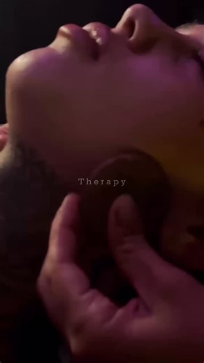 Astral Health & Beauty Bar by Sophie G 🌿 on Instagram: "Cold stone facial massage? Yes please! 😍 @astral.alignment"