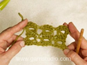How to crochet broomstick lace