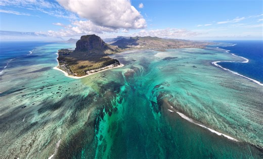 Earth's Largest Waterfall Is Hidden Beneath the Ocean, and It’s Bigger Than Anything on Land!