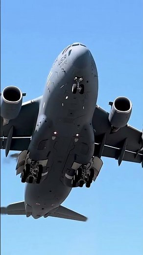 USAF C-17 Globemaster III | Short Runway Takeoff with Extreme Jet Thrust