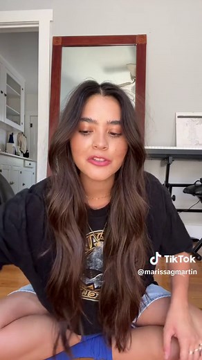 how i cut my off the shoulder tops!#thrifted #thriftedoutfit #vintagedenim #vintagetshirt #vintagelevis #offtheshouldertop #thriftflip #sustainablefashion #vintagetshirt #diyofftheshouldertop