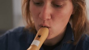 clip-3858858619-casual-scene-young-woman-enjoying-her-musical