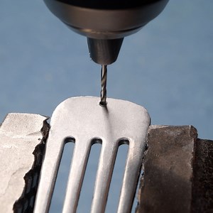 Bend A Fork Into A Pendant | DeMilked