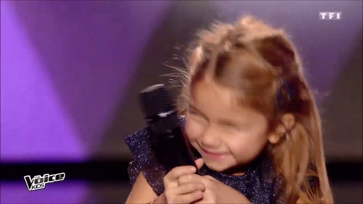 #TheVoiceKids C'est LE moment le plus cute de la semaine dernière : Valentina, un petit rayon de soleil 🌞 Vous voulez revoir sa prestation ? C'est par ici : http://ow.ly/QpdV30eXe3H | The Voice : la plus belle voix