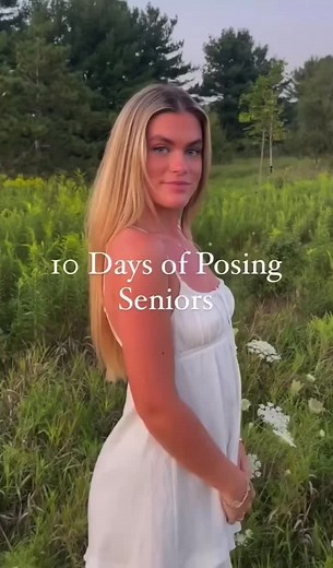 Tips for your next senior photoshoot by @Claire K Photo 😍 ✨The secret that most seniors miss out on doing during their session is GOOD POSTURE🙌🏽 📸This might seem silly when talking about posing as you might be thinking, “well duh I need to have good posture”. But to be honest, this is a huge part of posing that people often forget about. 💌 Standing up straight with your shoulders back is a simple request, but can make all the difference in your specific pose. Slouching makes you appear less