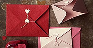 Phong bì trái tim gửi gắm yêu thương