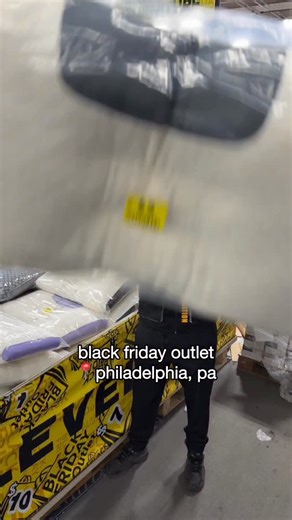 ALL PILLOWS FOR ONLY $10 🤯 We’re back at it with yet another crazy deal - all pillows including brands like Tempur Pedc & more for only $10 And memory pillows for as low as $5 👀 You won’t find any better deals like this in Philly - #philly #shopping #deals #amazonfinds #costcofinds #phillydeals | Black Friday Outlet