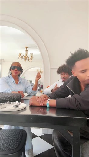 Hello Nairobi @Madaxweeynaha jubbland💚🤍🩵🐘 @ＭａｒｋＯｓ:( #amiish #somalitiktok #fypシ