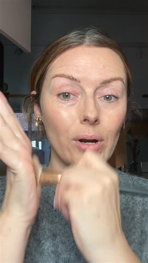 336K views · 1K reactions | You’re putting your foundation on wrong try priming the brush!!! #fyp#foundation#kjhtaughtme | Katie Jane Hughes | Facebook