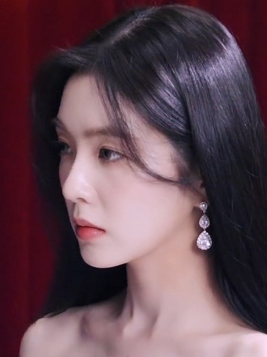Irene Red Velvet: An Enchanting Edit