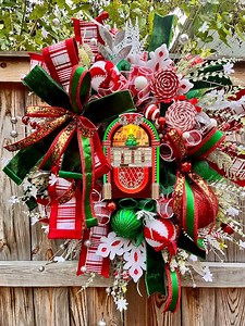 Traditional Retro Christmas Jukebox Wreath, Musical Christmas Wreath, Retro Decor, Light up Jukebox, Christmas Music, Christmas Carol Wreath - Etsy