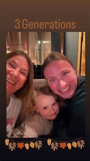 5.7K views · 357 reactions | Deutsch: Drei Generationen – Oma, Tochter, Enkeltochter. Drei Mädels, ein Team! 殺  Englisch: Three generations – grandma, daughter, granddaughter. Three girls, one team! 殺 #family #Familie #3generations #OmaTochterEnkelin #happytime #strongwomen #MomLife #oma | Die Reimanns | Facebook