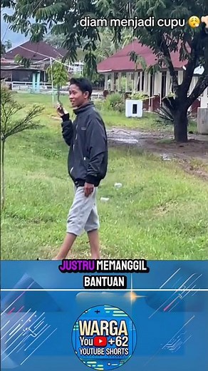 Siswa Ini Panggil Damkar Demi Pasang Tenda Sekolah