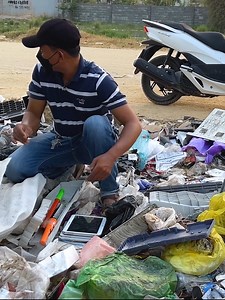 10M views · 214K reactions | 殺...Great Lucky For Me .....!#ipadpro #SamsungS23 #iphone13promax #iphone11promax #iphonex #S24Ultra #iphone12promax #phone #iphone14promax #iphone16promax #reelsinstagram #Macbook #iphone14 #iphone11 #Samsung #reelsvideo #ipad #iphone13 #apple #restore #OPPO #mobile #Huawei #abandoned #smartphone #vivo #restoration #iPhone15 #reelsfb #iphone15 | Restore Urphone | Facebook