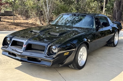 383-Powered 1976 Pontiac Firebird Formula