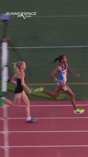Paige Sheppard outlasts Braeyln Combe to take the #ArcadiaInvite 800m.