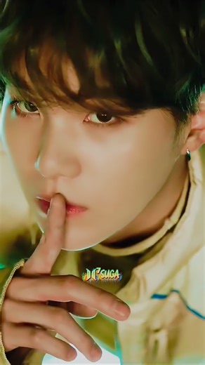 ᥫ᭡⁷втѕ on Instagram: "🎥Standing in the spotlight,📸chased by his own shadow — Yoongi’s truth hits deep in Interlude: Shadow 🖤✨#bts #kpop #music #btsedit #suga #yoongi"