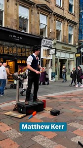 Matthew Kerr , @thejugglinggent, dealing with the #glasgow public #scotland #funny #wholesome | BuskersofGlasgow