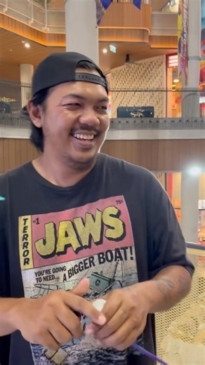 Trying out the Beyblade METEOR DRAGOON #slamreview #byblade #slamreview #beyblade #baybladex