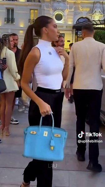 Billionaire Life no TikTok