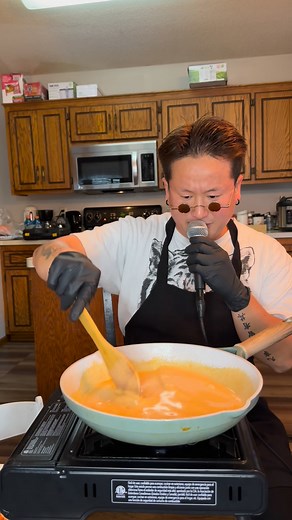 15K views · 347 reactions | ‼️ aight ‼️ making thai Red curry shrimp and almost burn the kitchen  #thairedcurry #thaifood #redthaicurry #redcurry | Yeng Josh Sahalat | Facebook