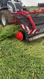 Rivoltamento dell’Andana di Trifoglio 🍀🍀 con Valtra e andanatore Kuhn Maxx Merge 440F a Calcinato (Bs) 🇮🇹 #NewsAgricoltura | NewsAgricoltura