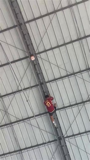 Seguimos haciéndonos con la pelota y sumando llegadas al área incluida una clarita que nos comimos62' #FortaXAguilas 1 - 0