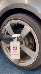 3.1K views · 44 reactions | The best way to use Magma to remove iron particles from your wheels, bodywork and glass  You know you need Magma if you spot any iron contaminants on your wheels or paintwork (orange or brown spots that look like tiny rust specks). Shop now: https://www.autoglym.com/magma | Autoglym | Facebook
