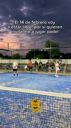 Élite Padel Club on Instagram: "Por si me quieren invitar 🥲🎾 #padel #canchas #canchasdepádel #blindex #humor"