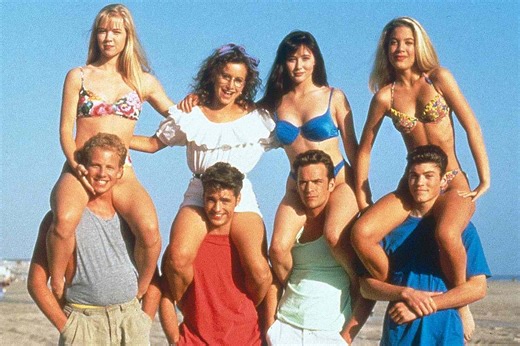 'Beverly Hills, 90210' star Gabrielle Carteris reveals why Andrea never wore a bathing suit: 'It enraged me'