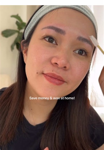 Save money and wax at home 💸 Your brows (and your bank account) will thank you 🫶🏻 #diybrows #athomewaxing #budgetbeauty #betterbrow #browwaxing