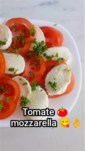 idée Recette idéale quand il fait extrêmement chaud 🥵 : tomate mozzarella 🍅