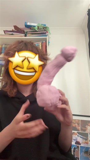 Unboxing Sanrio Hello Kitty Slime: A Fun Review