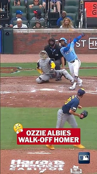 Ozzie Albies walks it off for the Atlanta Braves! 💥