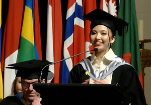 1M views · 73K reactions | WATCH: Filipino International Student’s Graduation Speech in Sydney During Pandemic: ‘To Forgive and Be for Giving’. Dyan Suaco delivers a beautiful speech on behalf of graduating students at the International College of Management in Sydney. Read more: https://www.icms.edu.au/news/graduation-speech-forgive-and-be-for-giving/ Source: International College of Management, Sydney (ICMS) | The Philippine Times (Australia) | Facebook