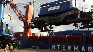 49K views · 250 reactions | HEAVY CARGO LIFTING / LOADING FAIL ================================ i think the balloons were heavy and caused the incident , what you think ? | Seaman Guide | Facebook