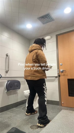 BigTruckJayski (@bigtruckjayski)’s video of Truck Driver