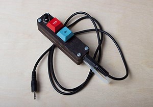 A Durable DIY Remote Shutter Release Inspired by Mechanical Keyboards