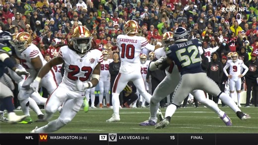 Carlos Dunlap gets game-winning pass deflection on fourth down
