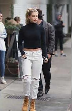 Hailey Bieber street style