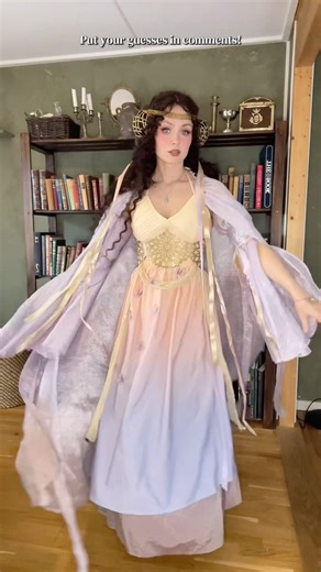 Do you see which 2 Padmé outfits inspired this look? 👀 #byhelgam #padme #padmeamidala #fantasy