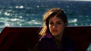 Lou (Demain nous appartient, The Voice Kids) chante la bande originale de sa vie