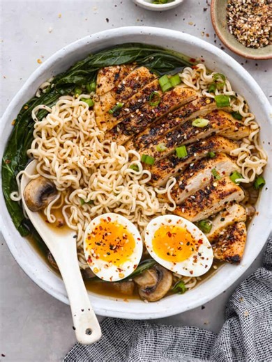 Recipe here: https://therecipecritic.com/easy-homemade-ramen/ Quick and easy homemade ramen. This broth is simple to make yet bold and flavorful. It’s perfect for pouring over some ramen noodles and loading up with your favorite toppings! | The Recipe Critic