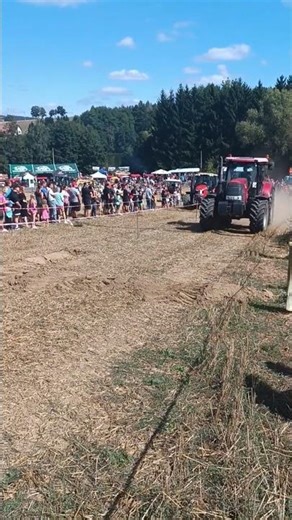 🚜 Tractor Massey vs. Tractor Case🚜 #tractor #traktor #tractorshow #traktoriada #zetor #power #diesel