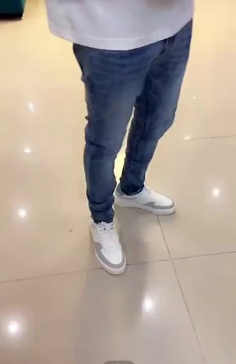 Commissaire 5500 officiel