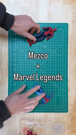 Max Spidey + Mezco One:12 Soft Goods