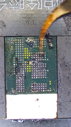 58K views · 347 reactions | emmc black paste/bga v easily clean and clear #repair #smartphone #fix #shorts #CellphoneRepair #iphone | Hellorasel | Facebook